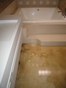 bagno moderno con vasca